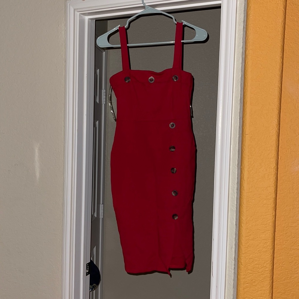 Cute red dress with brown buttons